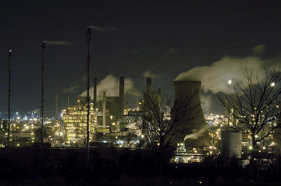 Grangemouth refinery at Night