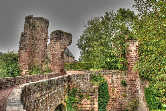 Rosslyn Castle Entrance
